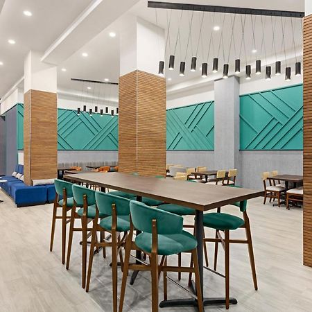 Holiday Inn Lic - Laguardia West, An Ihg Hotel New York Bagian luar foto