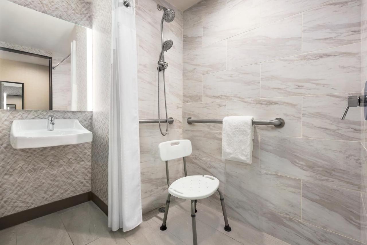 Holiday Inn Lic - Laguardia West, An Ihg Hotel New York Bagian luar foto